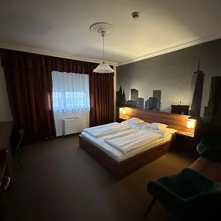 Europa és étterem Hotel