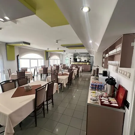 Szálloda Europa és étterem 3*