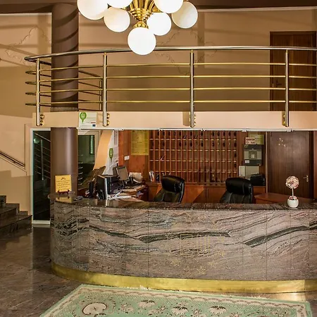 Europa és étterem Hotel