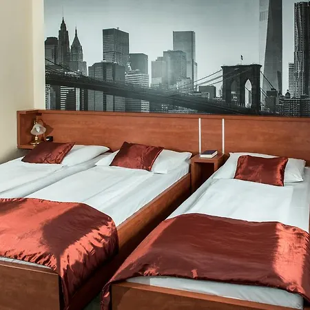 Europa és étterem Szálloda 3*
