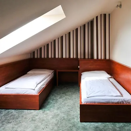Europa és étterem Szálloda 3*