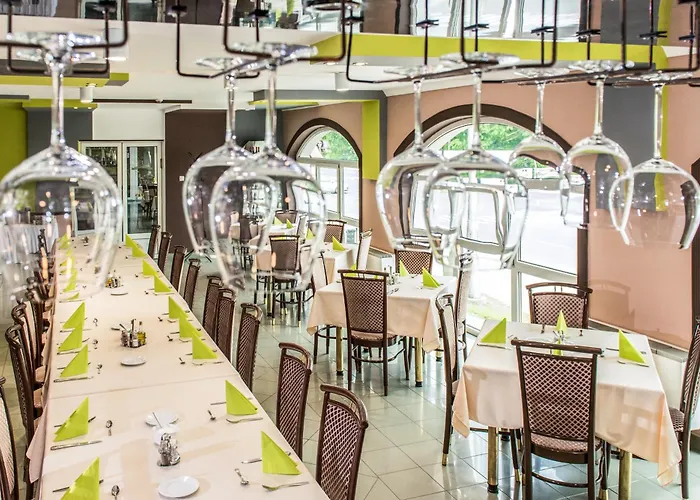 Europa és étterem Szálloda