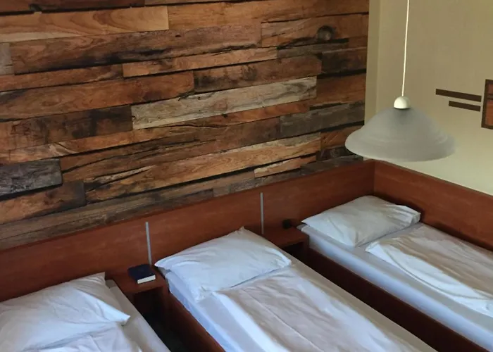 Europa és étterem Szálloda